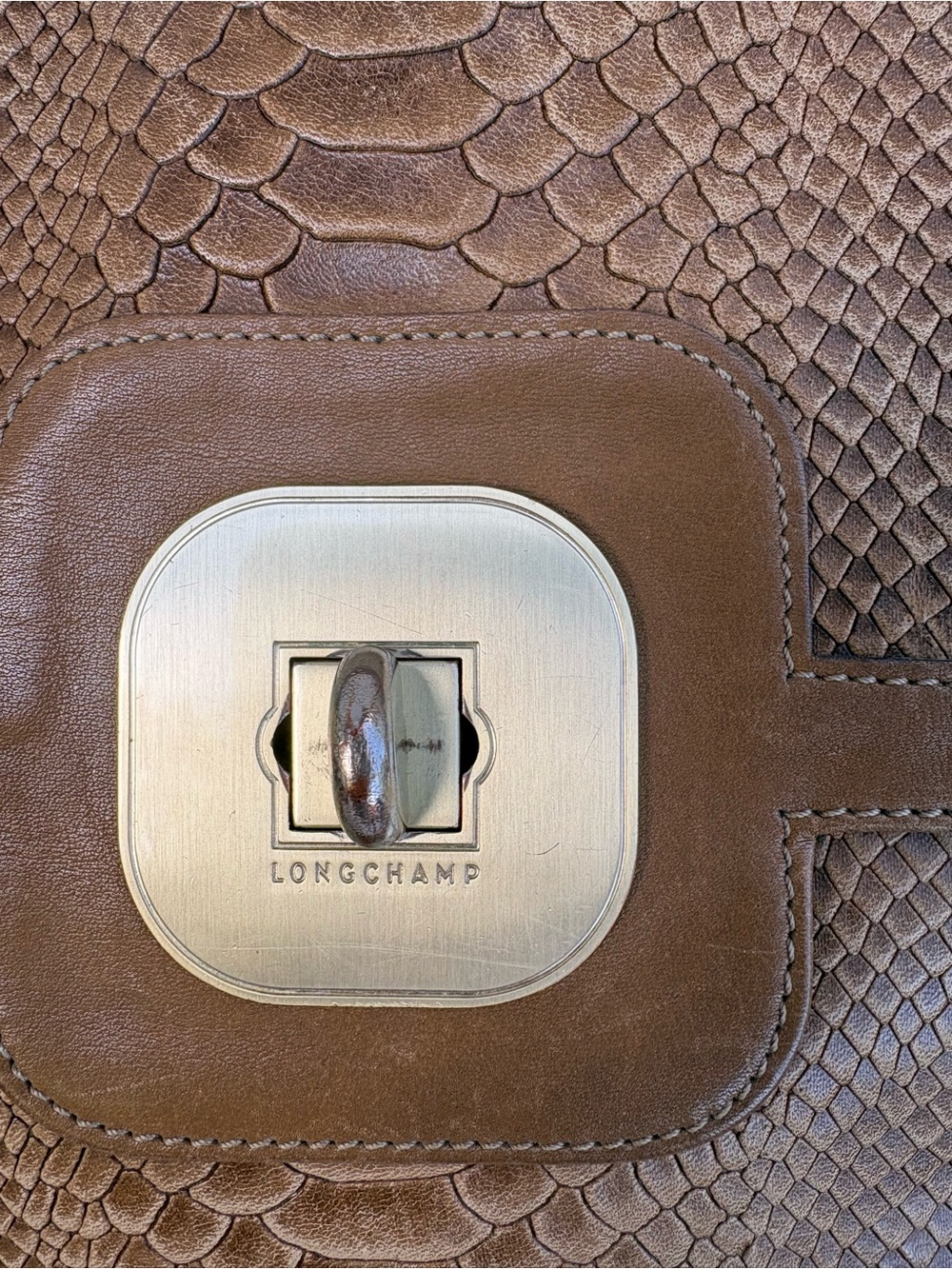 Longchamp Tan Embossed Leather Shoulder Bag with Chain Strap - Picture 3 of 10